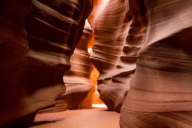 Page Upper Antelope Canyon Guided Tour - Image 2