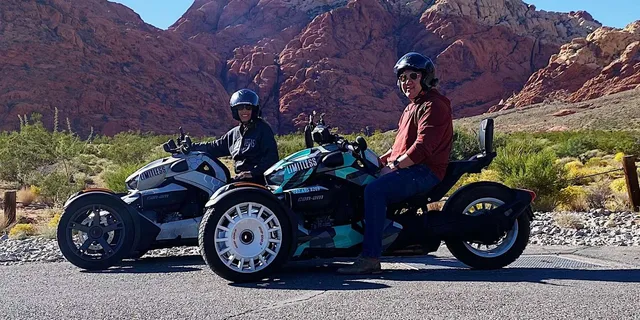 Las Vegas Red Rock Canyon Private Trike Tour - Image 2