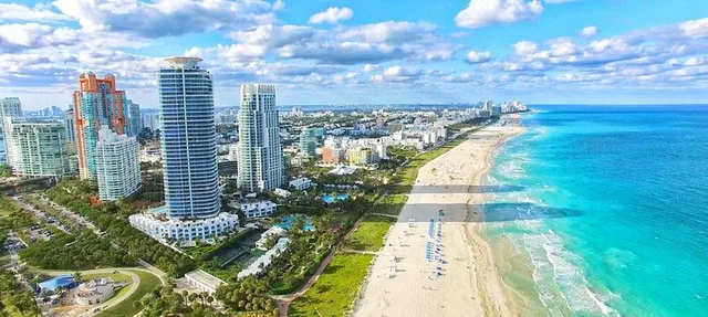 Miami Sightseeing Yacht and South Beach Tour - Image 2