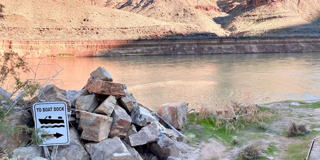 Las Vegas Grand Canyon Helicopter and Raft Tour - Image 3