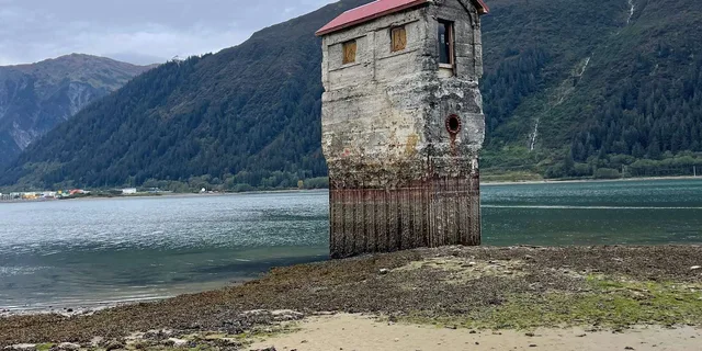 Juneau Treadwell City Ruins Walking Tour - Image 4
