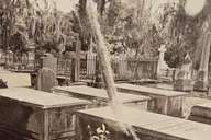Savannah Cemetery Tour of Laurel Grove thumbnail 4