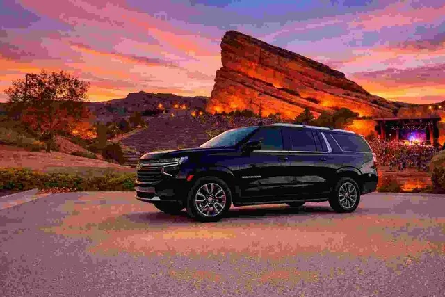 Denver Shuttle Service to Red Rocks - Image 2