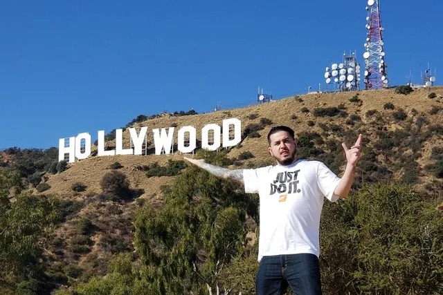 Los Angeles Hollywood Day Tour from Las Vegas - Image 1