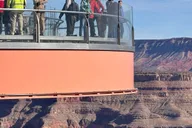 Las Vegas Grand Canyon Skywalk Tour with French Guide thumbnail 1