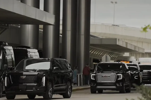 Nashville Limo Service and Airport Transfers - Image 4