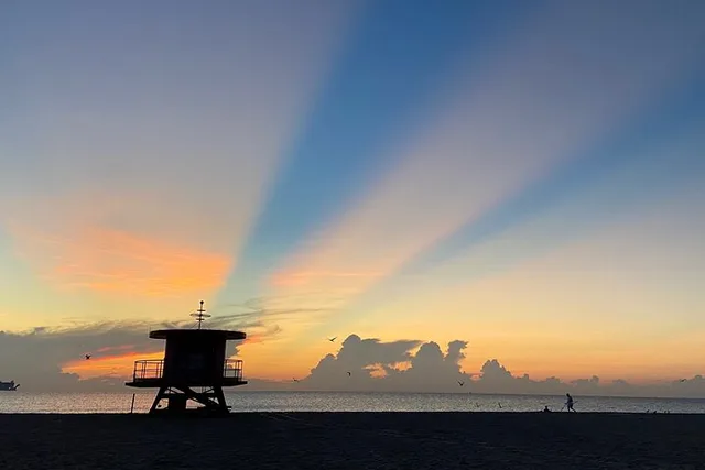 Miami Beach Yoga and Meditation by the Ocean - Image 3