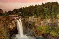 Seattle Snoqualmie Falls and Leavenworth Day Trip thumbnail 1