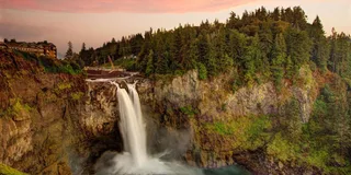 Seattle Snoqualmie Falls and Leavenworth Day Trip