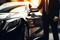 Chicago Airport Sedan Transfer with Meet & Greet thumbnail 3