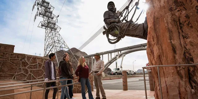 Las Vegas Hoover Dam and Valley of Fire Tour - Image 6