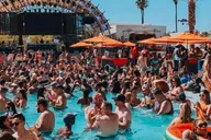Las Vegas Pool Party Crawl with Party Bus thumbnail 1
