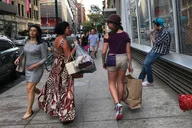 New York City Vintage Shopping Tour thumbnail 2