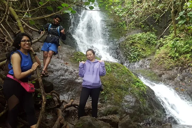 Oahu Waterfall Hike Adventure - Image 3