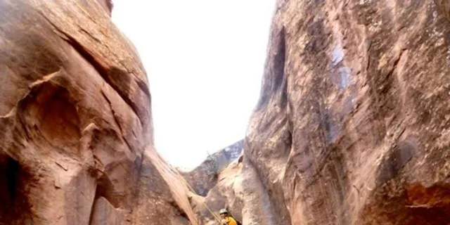 Moab Chamisa Canyon Canyoneering Adventure 5 hr - Image 1