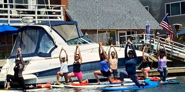 Huntington Beach Paddleboard Rental - Image 3