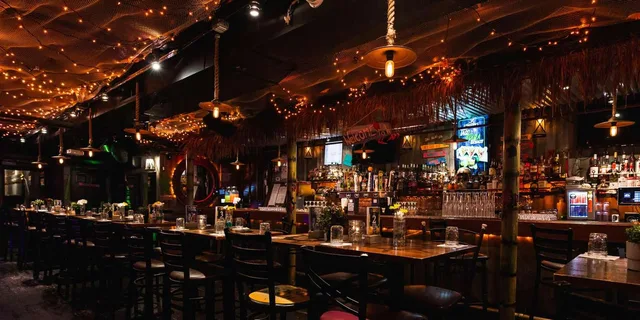New York City Bar Crawl with Games and Live Music - Image 4