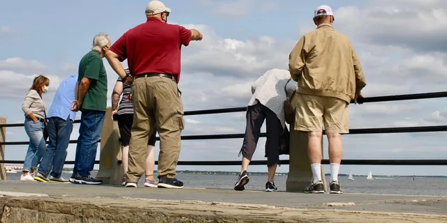 Charleston City Bus Tour and Harbor Cruise - Image 2