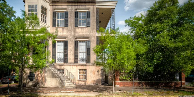 Savannah Grave Tales Walking Tour - Image 4