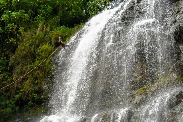 Lihue Waterfall Rappel Adventure - Image 2