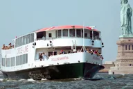 New York City Circle Line Landmarks Cruise 1.5 Hr thumbnail 3