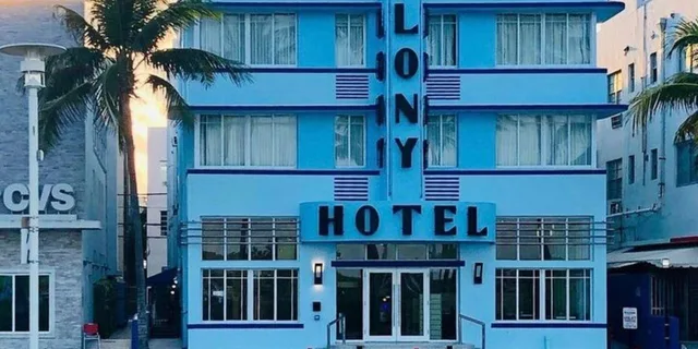 Miami South Beach Food and History Tour - Image 1