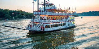 Cincinnati Sunset Sightseeing Cruise