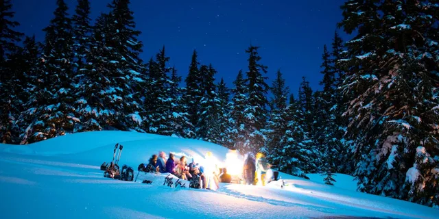 Bend Snowshoeing Tour and Bonfire - Image 4