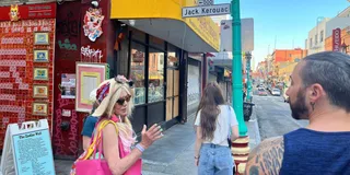 San Francisco North Beach Walking Tour with Cirque Experience