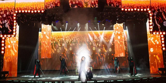 Las Vegas Criss Angel MINDFREAK Show - Image 3