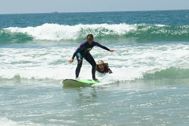 Santa Monica Surf Lesson for Beginners 2 hr - Image 4