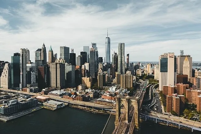 New York City Walking Tour and One World Observatory - Image 3
