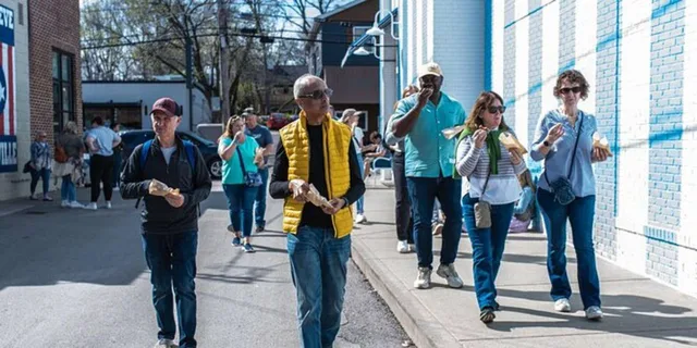 Nashville Food and Sightseeing Van Tour - Image 2