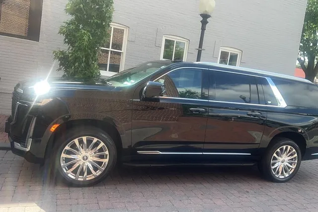 Washington DC SUV Private Tour - Image 6