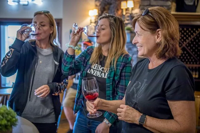 Seattle Wine and Snoqualmie Falls Tour - Image 2