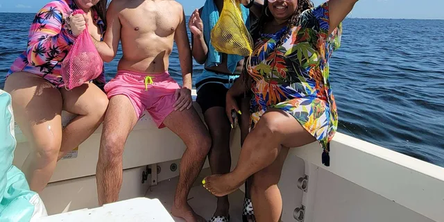 Crystal River Scalloping Charter - Image 2