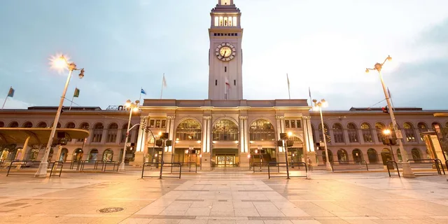 San Francisco Hop-On Hop-Off Bus & Alcatraz Tour - Image 4
