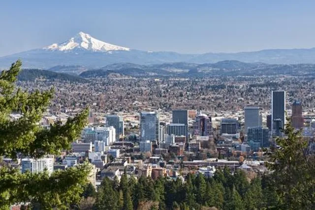 Portland Sightseeing Tour with Columbia Gorge Waterfalls - Image 2
