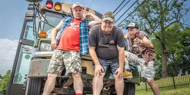 Chattanooga Comedy Bus Tour - Image 4