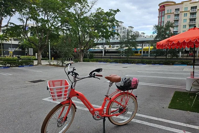 Ft. Lauderdale Train to Palm Beach E-Bike Rental - Image 1
