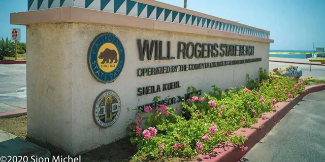 Malibu Coastal Driving Tour with Audio Guide - Image 3
