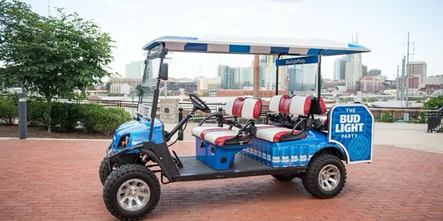 Nashville Sights and Brewery Golf Cart Tour - Image 4