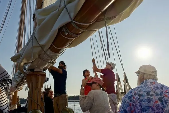 Key West Schooner Day Sail with Open Bar - Image 3