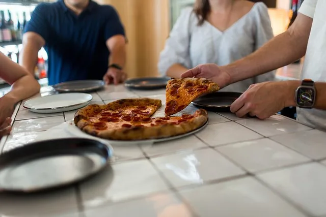 Richmond Pizza & Ice Cream Tour - Image 5