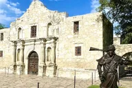 San Antonio Riverwalk and Downtown Walking Tour thumbnail 4