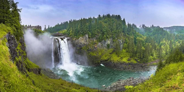 Seattle Cascade Mountains and Waterfalls Tour - Image 1