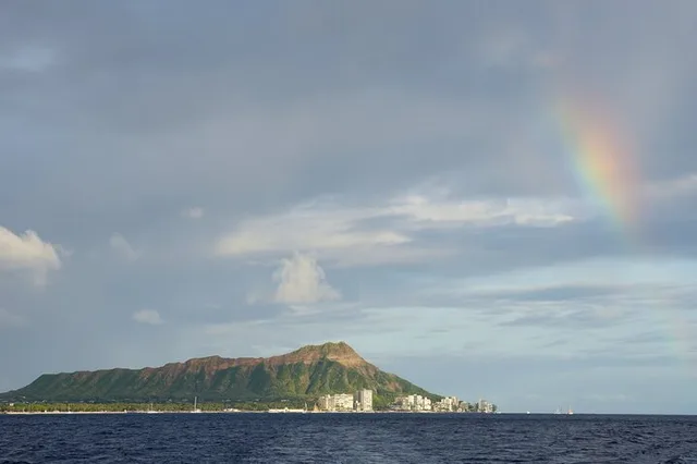 Waikiki Sunset Cruise - Image 4
