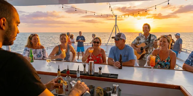 Key West Sunset Dinner Cruise with Live Music - Image 2