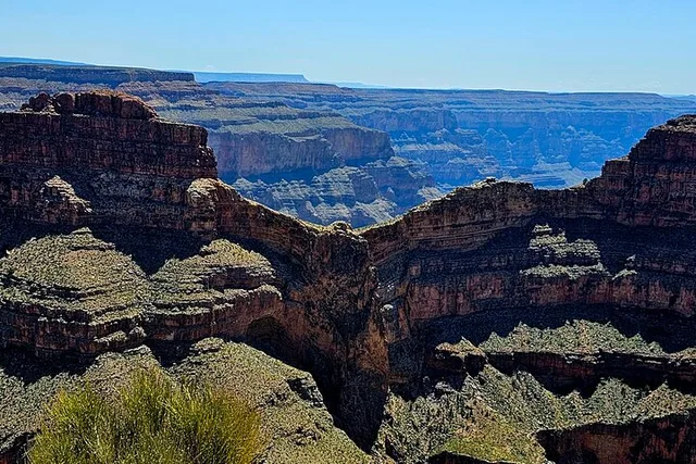 Las Vegas Grand Canyon Tour with Hoover Dam and 7 Magic Mountains - Image 4