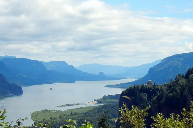 Portland Columbia River Gorge Waterfalls & Mt Hood Tour - Image 3